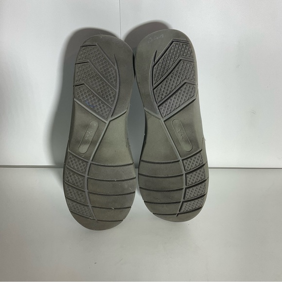 Yuu Blue & White Floral Embroidered Slip-On Elastic Padded Footbed Shoe Size 6.5 - Picture 15 of 16